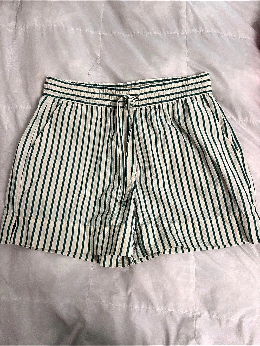 Banana Republic Linen-Blend Pull-On Short Green & White Medium